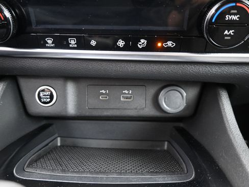 Used 2023 Nissan Rogue SV FWD image 15