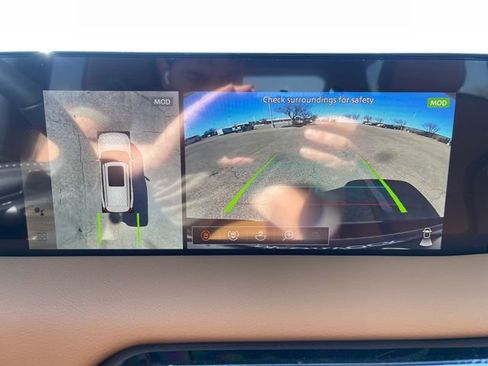 New 2025 Nissan Armada SL w/ Captain's Chari Seat Package image 22