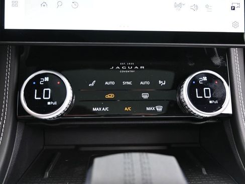 New 2026 Jaguar F-PACE R-Dynamic S image 25