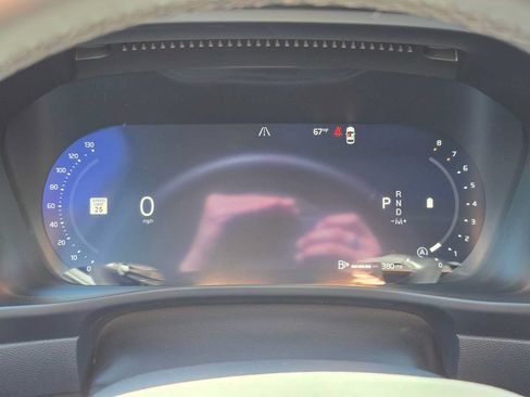 Used 2026 Volvo XC40 B5 Plus AWD/4WD image 22