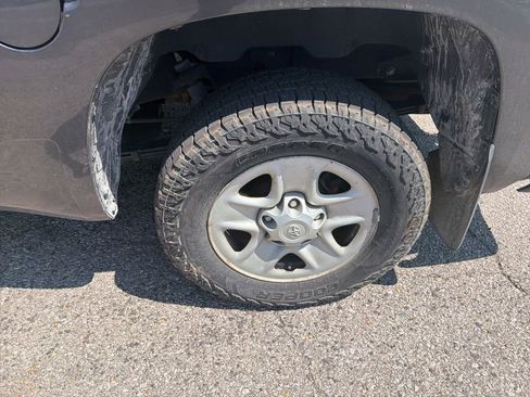 Used 2015 Toyota Tundra SR RWD image 3