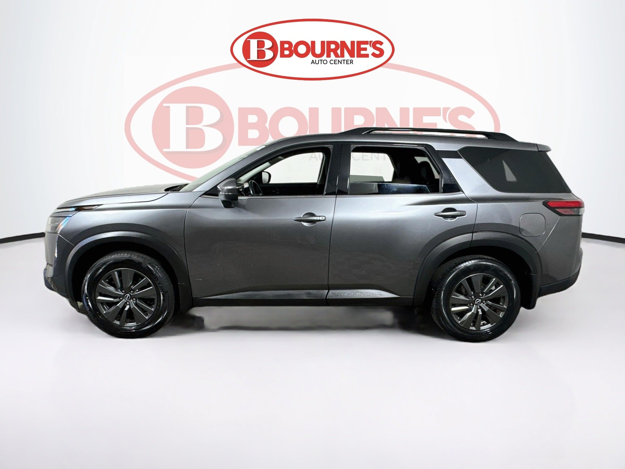 Used 2024 Nissan Pathfinder SV AWD/4WD image 7