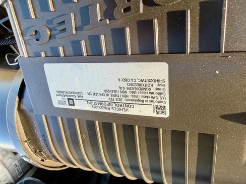 Used 2019 GMC Savana 2500 w/ Driver Convenience Package RWD image 18