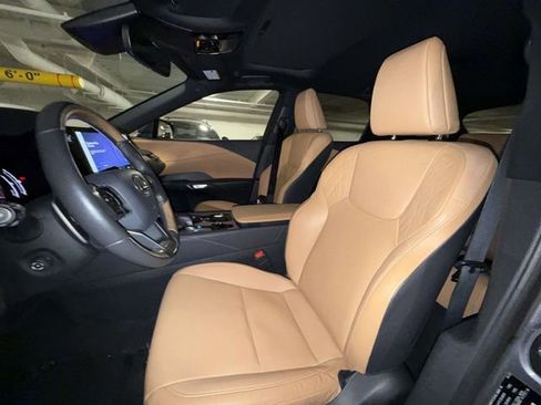 Used 2023 Lexus RX 350 Premium w/ Accessory Package AWD/4WD image 2
