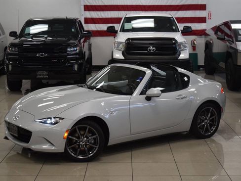 Used 2018 MAZDA MX-5 Miata RF Grand Touring image 9