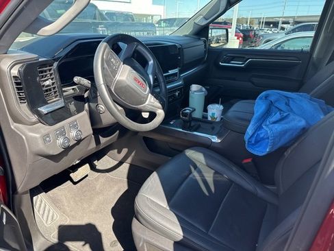 Used 2024 GMC Sierra 1500 SLT image 6