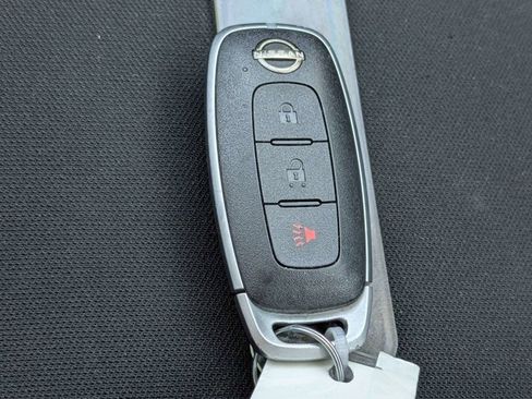 Certified 2024 Nissan Rogue S image 30