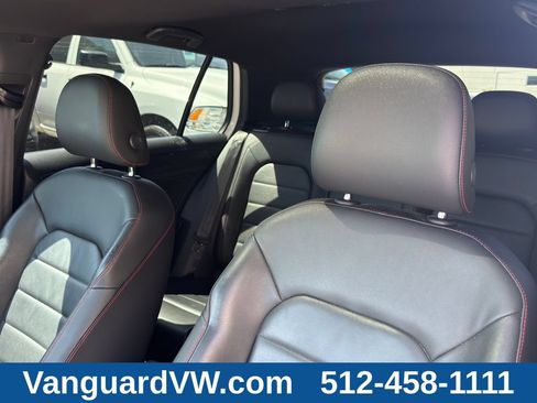 Used 2021 Volkswagen GTI Autobahn FWD image 11