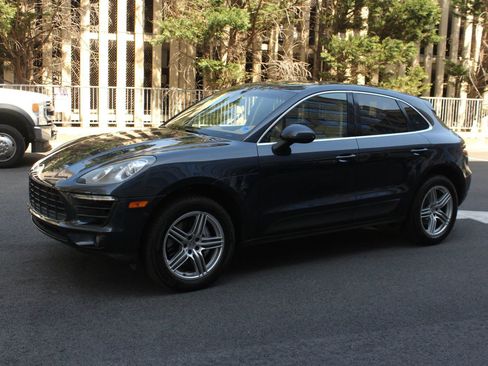 Used 2016 Porsche Macan S w/ Premium Package Plus image 12