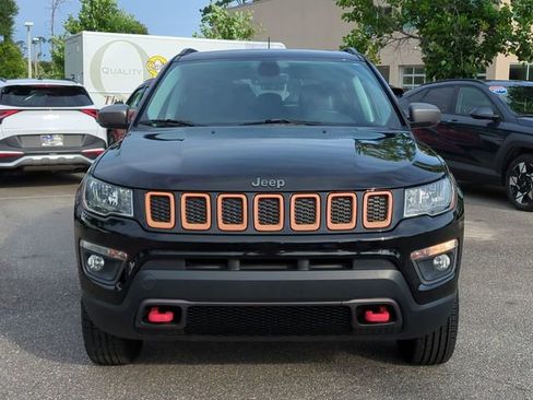 Used 2018 Jeep Compass Trailhawk w/ Leather Interior Group AWD/4WD image 9