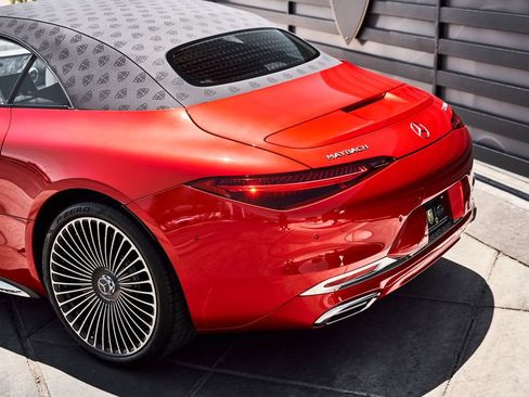 Used 2026 Mercedes-Benz Maybach SL 680 image 15