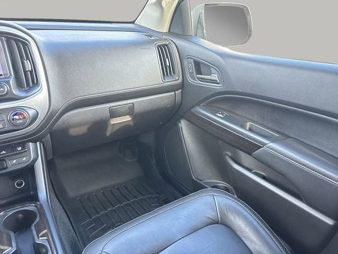 Used 2018 GMC Canyon SLT w/ Driver Alert Package image 16