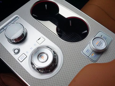 New 2026 Genesis GV80 2.5T Advanced image 10