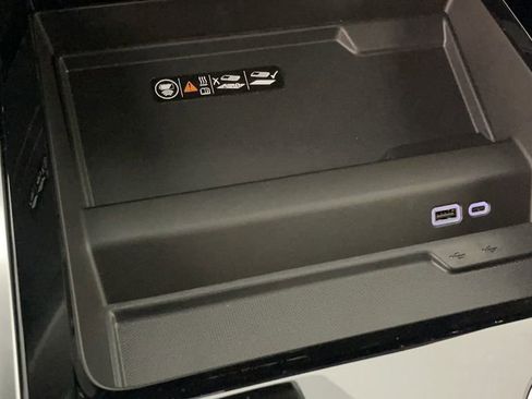 New 2025 Chevrolet Tahoe Premier image 17