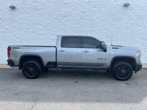 Used 2025 Chevrolet Silverado 2500 LTZ w/ Trail Boss Package image 11