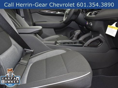 Used 2025 Chevrolet TrailBlazer LS w/ LS Convenience Package FWD image 24