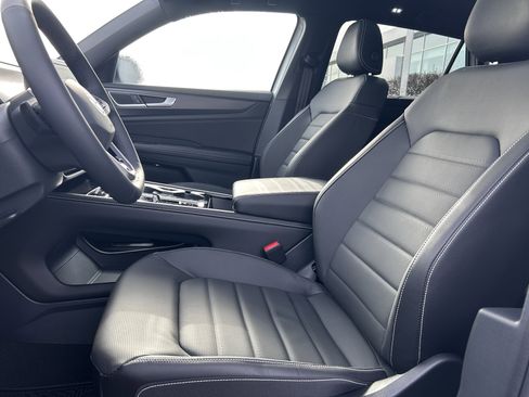 New 2026 Volkswagen Atlas Cross Sport SEL R-Line image 22