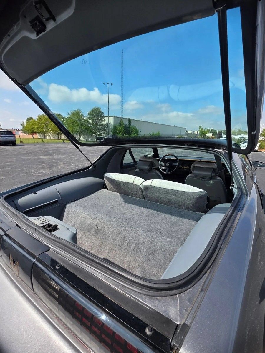 Used 1987 Pontiac Firebird Trans Am RWD image 33