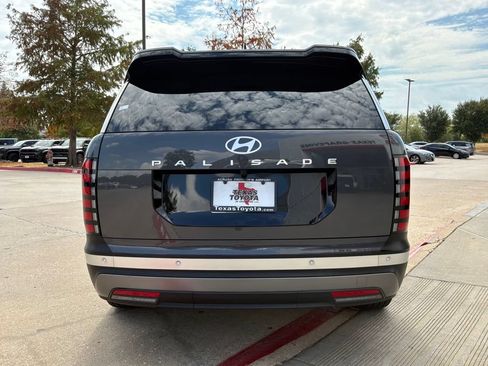 Used 2026 Hyundai Palisade SEL FWD image 7