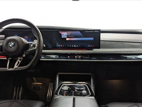 Used 2023 BMW 740i RWD image 26