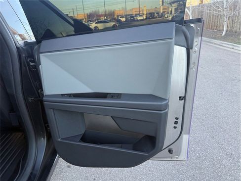 Used 2025 Tesla Cybertruck AWD Crew Cab image 33