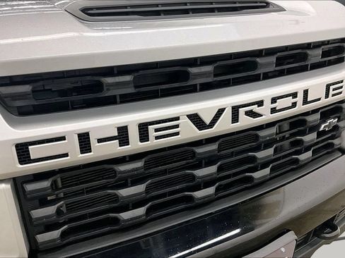 Used 2023 Chevrolet Silverado 2500 Custom w/ Custom Value Package AWD/4WD image 32
