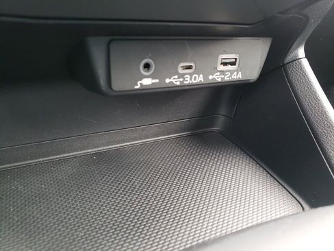 Used 2024 Subaru Crosstrek 2.0i Premium image 23