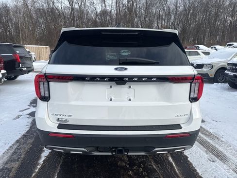 New 2026 Ford Explorer Active w/ Active Comfort Package image 9