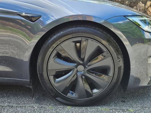 Used 2023 Tesla Model S AWD/4WD image 17