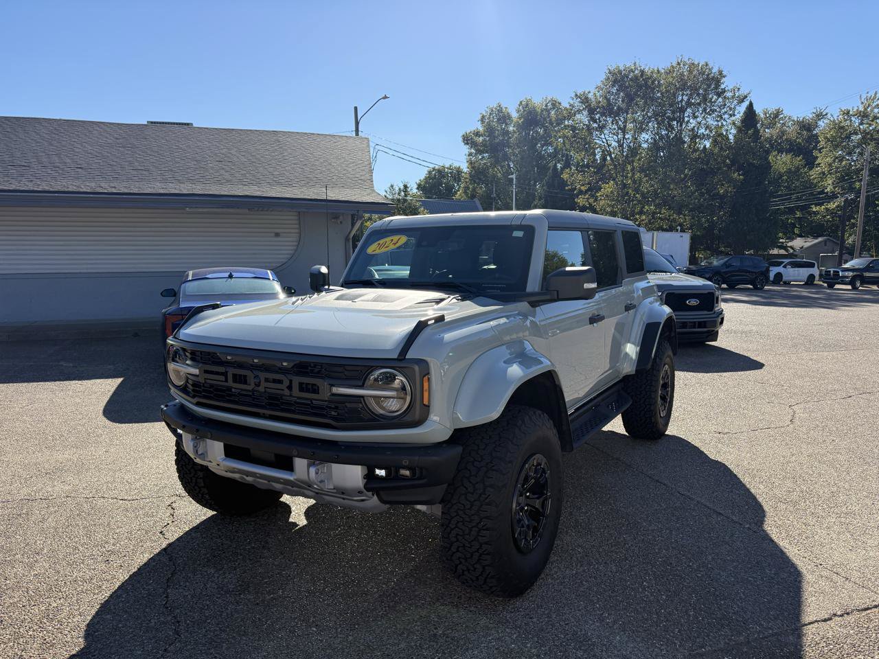 Used 2024 Ford Bronco Raptor AWD/4WD image 2