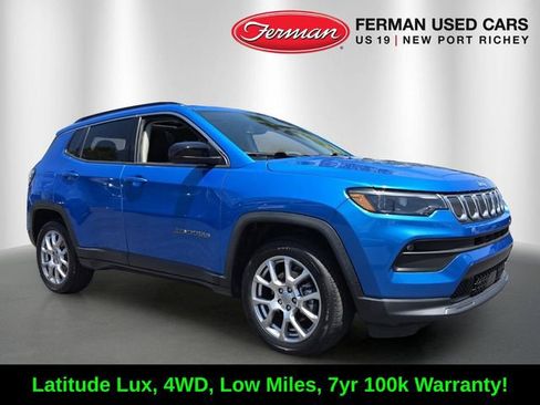 Certified 2022 Jeep Compass Latitude w/ Sun and Sound Group AWD/4WD image 1