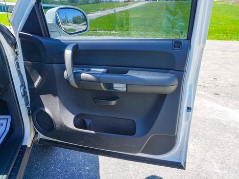 Used 2008 GMC Sierra 1500 SLE w/ Power Pack Plus AWD/4WD image 25