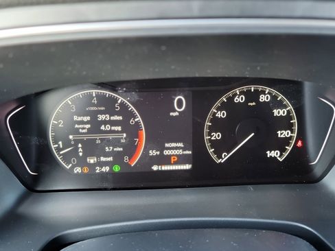Used 2025 Honda Pilot Touring image 17