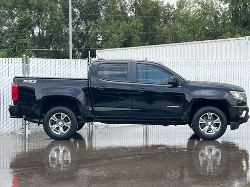 Used 2018 Chevrolet Colorado Z71 AWD/4WD image 3