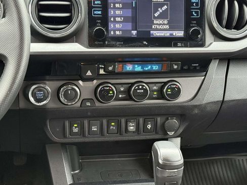 Used 2017 Toyota Tacoma TRD Pro image 17