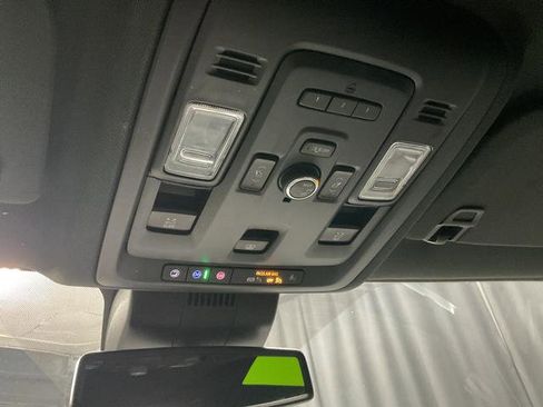 Used 2023 Chevrolet Tahoe Z71 w/ Luxury Package image 29