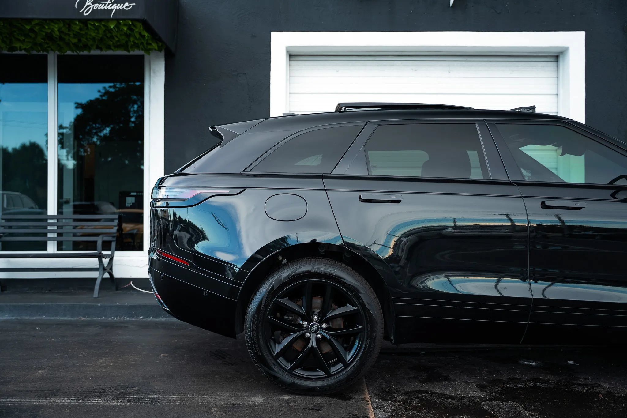 Used 2026 Land Rover Range Rover Velar Dynamic SE AWD/4WD image 8