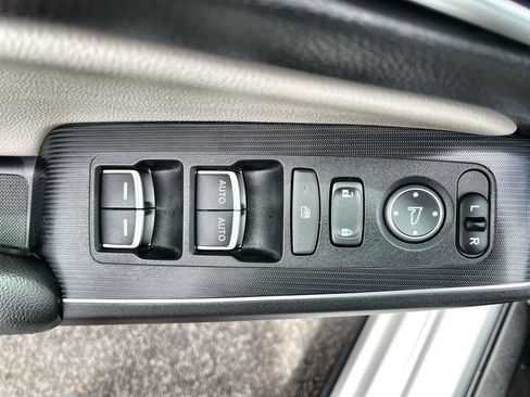Used 2022 Honda Civic Sport Touring image 15