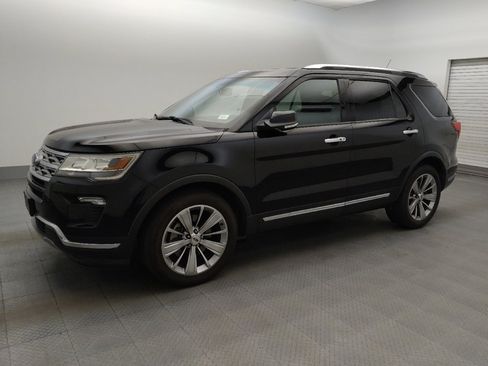 Used 2018 Ford Explorer Limited w/ Class II Trailer Tow Package FWD image 2