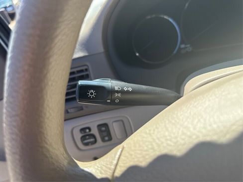 Used 2007 Toyota Sienna CE image 16