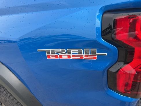 Used 2024 Chevrolet Colorado Trail Boss image 5