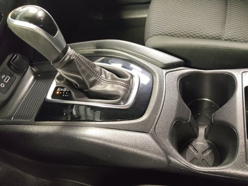 Used 2021 Nissan Rogue Sport S FWD image 26