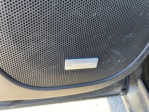 Certified 2023 GMC Acadia SLT image 18