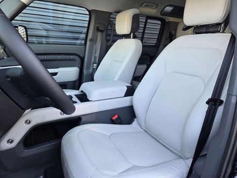 Used 2026 Land Rover Defender 110 S image 11