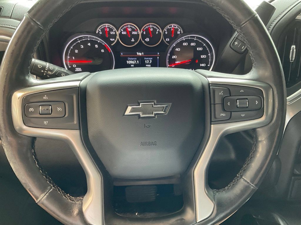 Used 2022 Chevrolet Silverado 1500 LT Trail Boss w/ Bed Protection Package AWD/4WD image 11