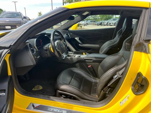 Used 2019 Chevrolet Corvette Z06 RWD image 17