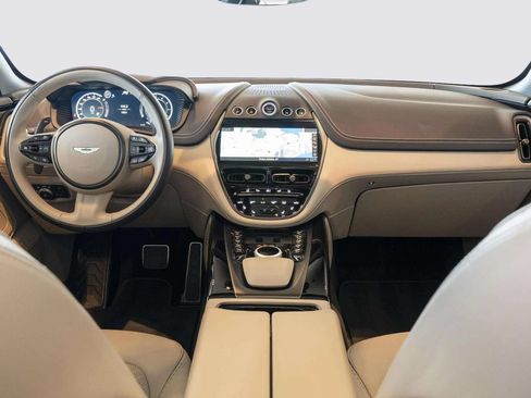 Used 2023 Aston Martin DBX AWD/4WD image 34