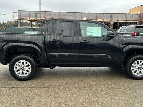 New 2026 Toyota Tacoma SR5 image 10