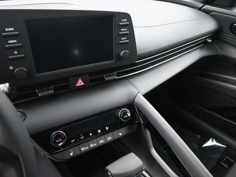 New 2026 Hyundai Elantra SEL Sport Premium FWD image 20