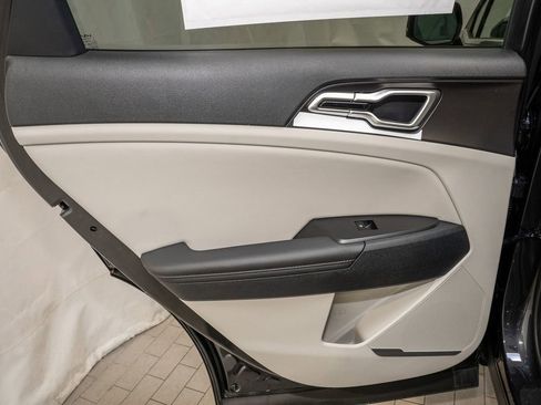 New 2026 Kia Sportage EX image 11